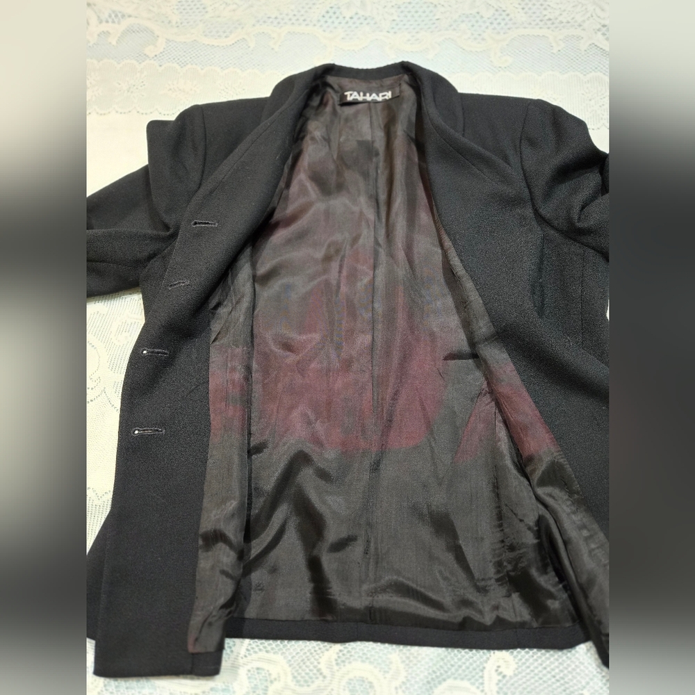Tahari 100%Wool Womens Blazer Black Four Button Blazer Size 12 Work Business - Picture 11 of 11